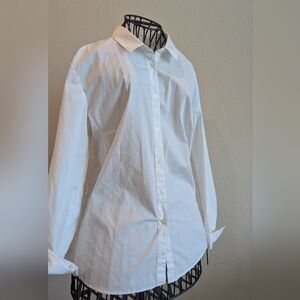 GAP White Button-Up Shirt